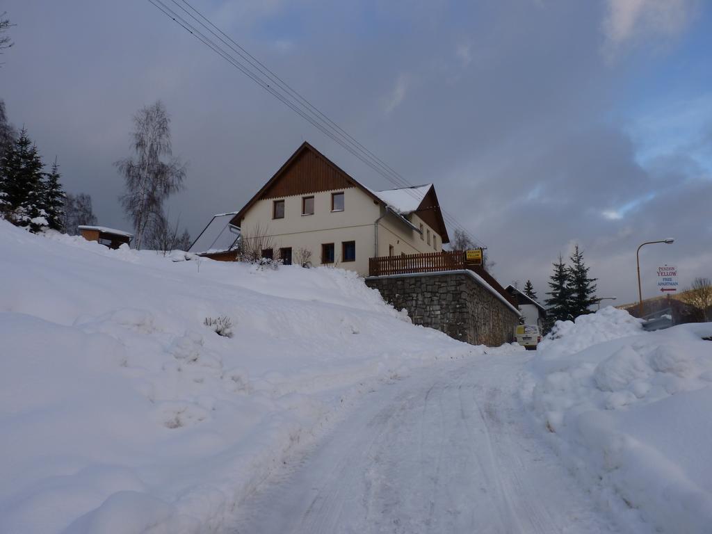 Apartmany Yellow Horní Maršov Zewnętrze zdjęcie